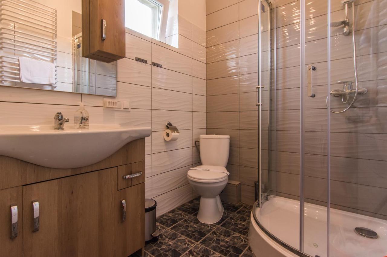Apartamenty Izerskie - Ul. Wczasowa 8 Świeradów-Zdrój Dış mekan fotoğraf